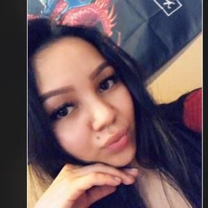 Meet your Posher, Cynthia